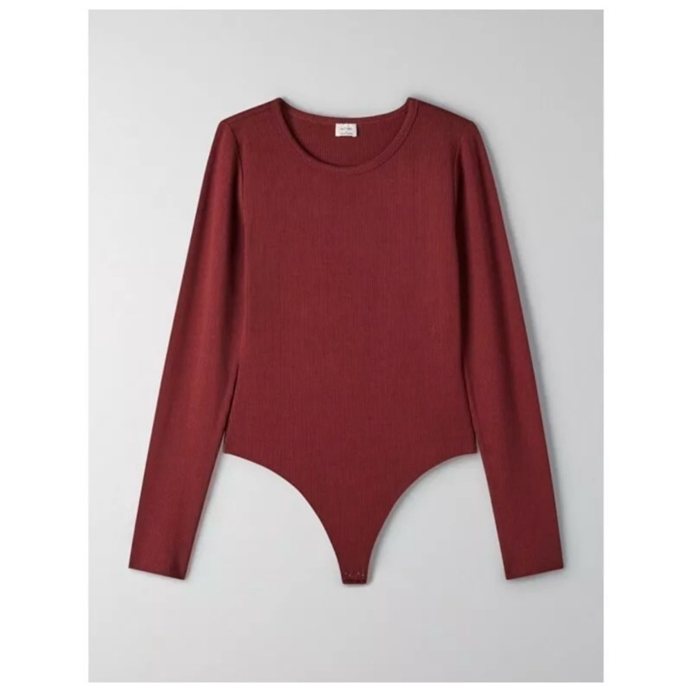 NEW ARITZIA WILFRED Ribbed Long-Sleeve Bodysuit in Red Rust